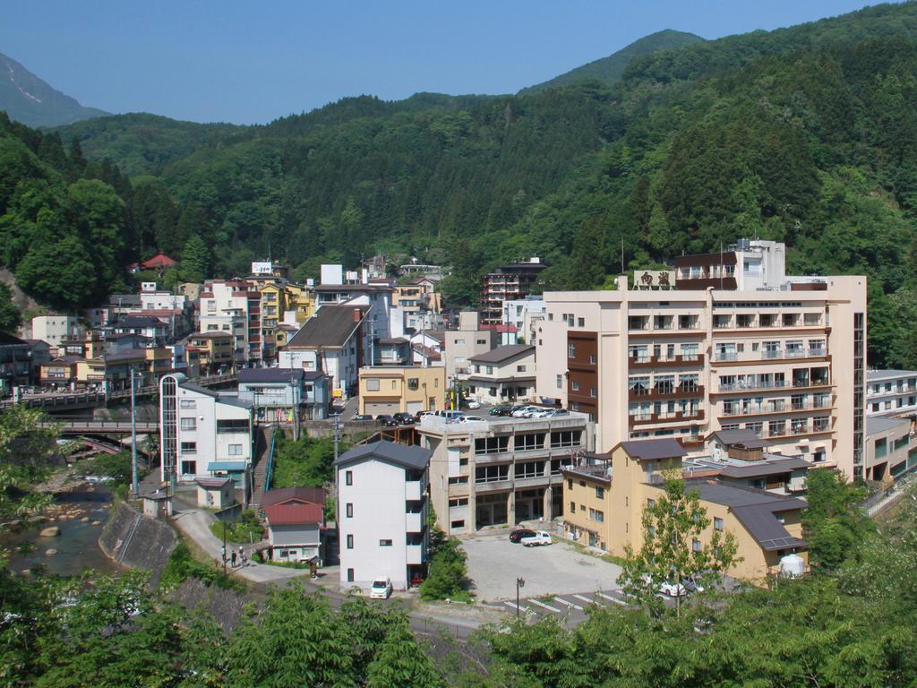 土湯温泉 やすらぎの宿 向瀧旅館 Fukushima (Fukushima) Exterior foto