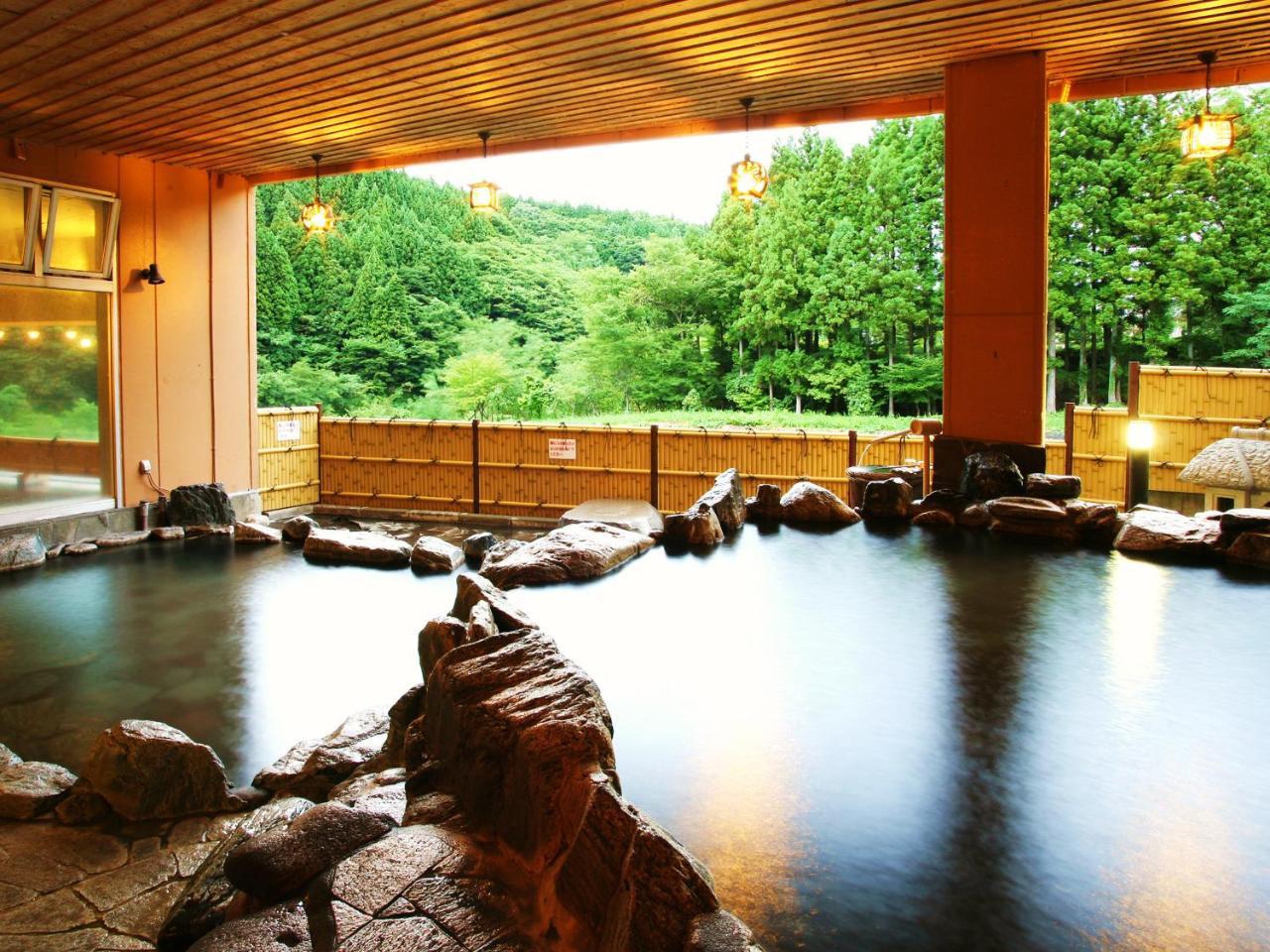 土湯温泉 やすらぎの宿 向瀧旅館 Fukushima (Fukushima) Exterior foto